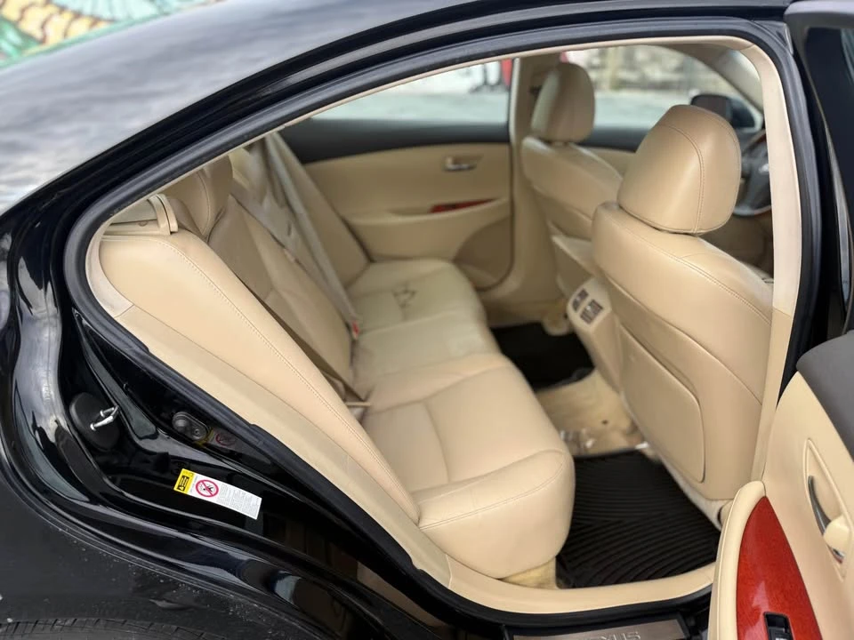 2009 Lexus ES 5th Gen - Image 8 of 11