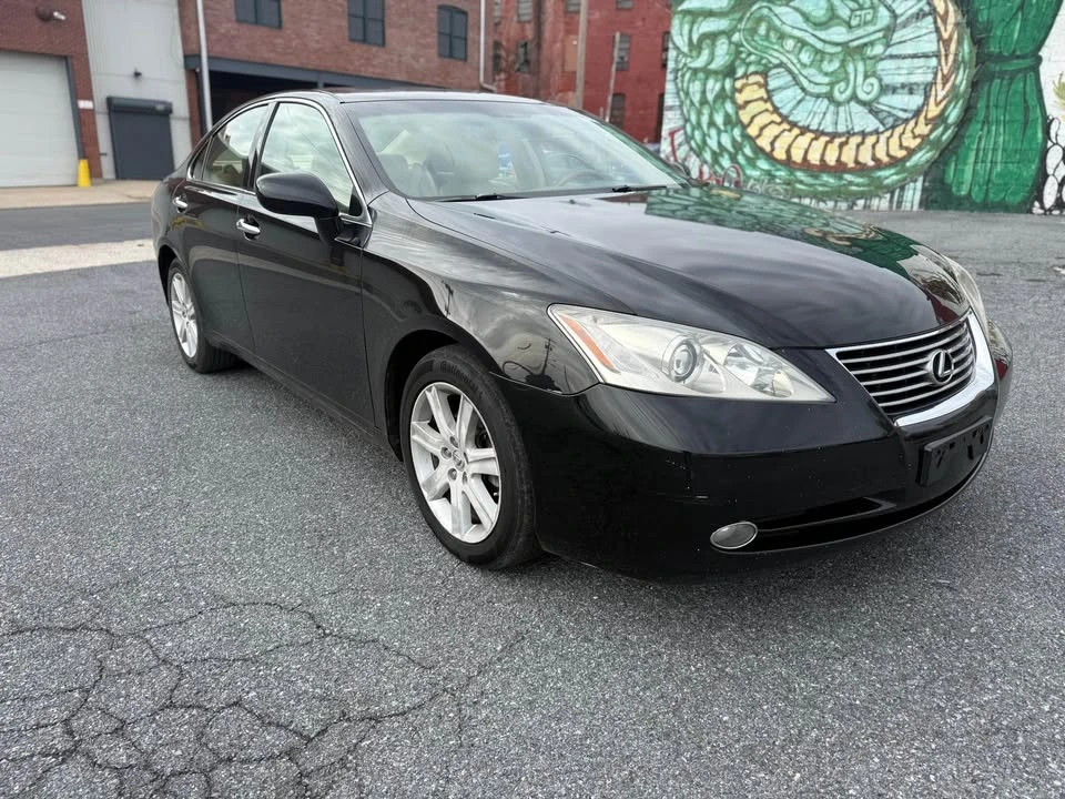 2009 Lexus ES 5th Gen - Image 2 of 11