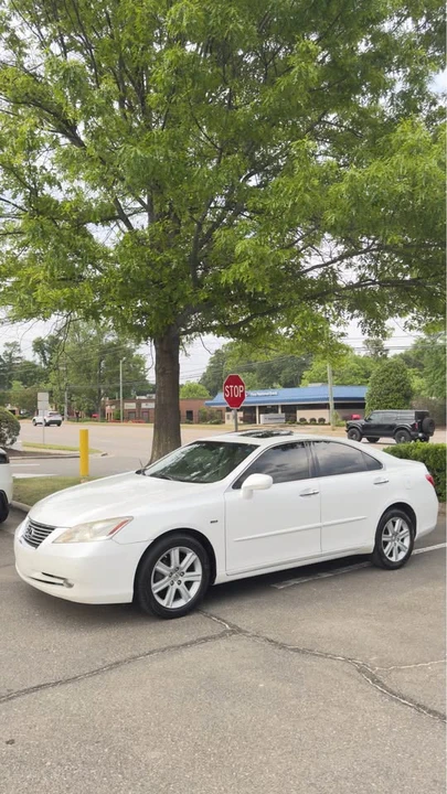2009 Lexus ES 5th Gen - Image 2 of 21