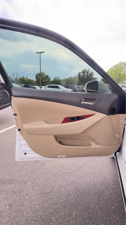 2009 Lexus ES 5th Gen - Image 14 of 21