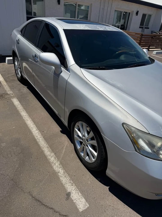 2009 Lexus ES 5th Gen - Image 3 of 10