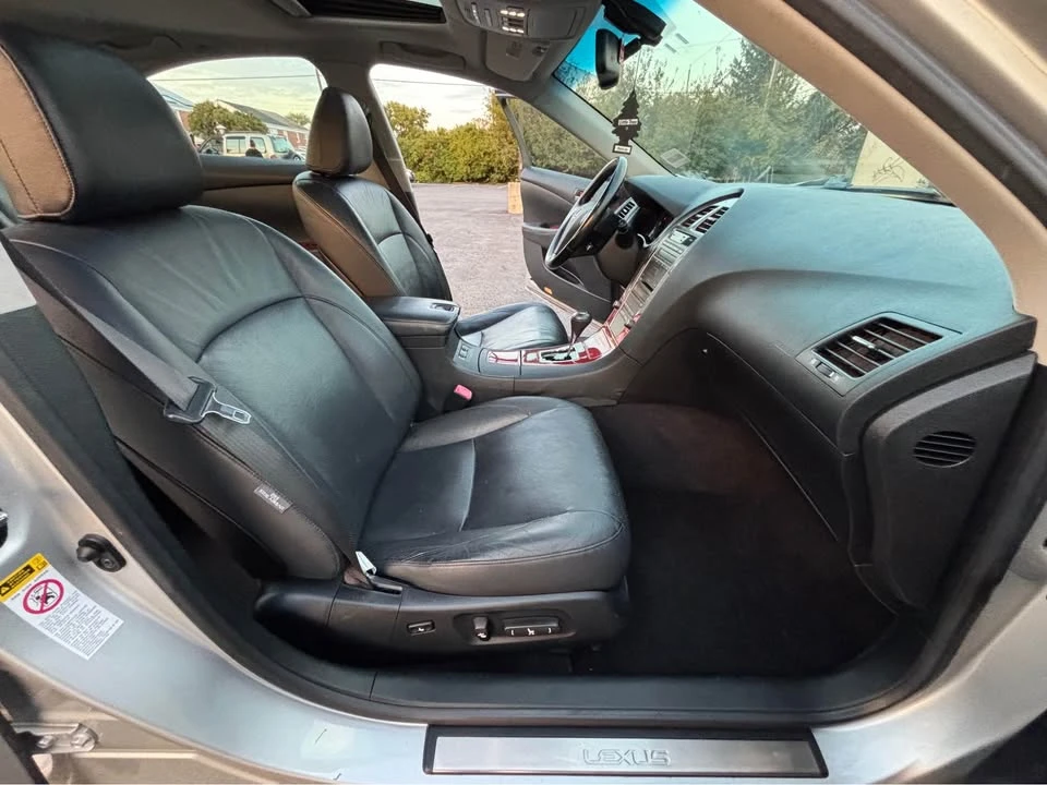 2009 Lexus ES 4th Gen - Image 7 of 8
