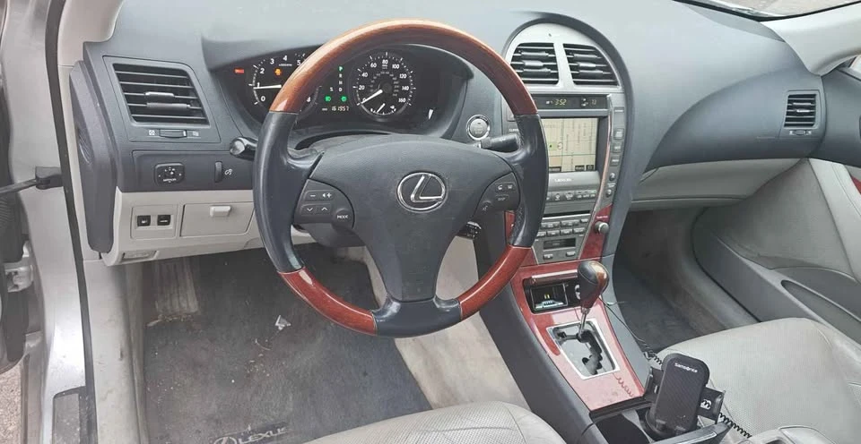 2009 Lexus ES 5th Gen - Image 6 of 8