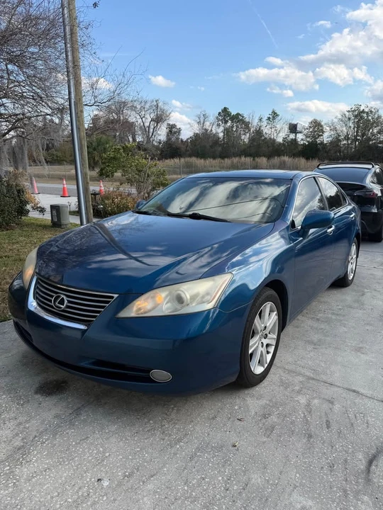 2009 Lexus ES 5th Gen - Image 2 of 12