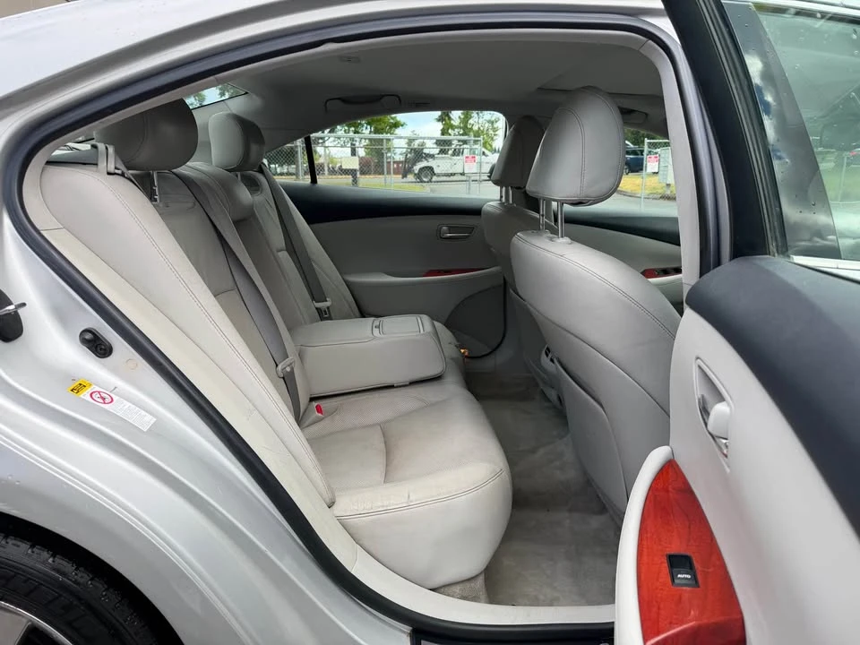 2009 Lexus ES 5th Gen - Image 12 of 18