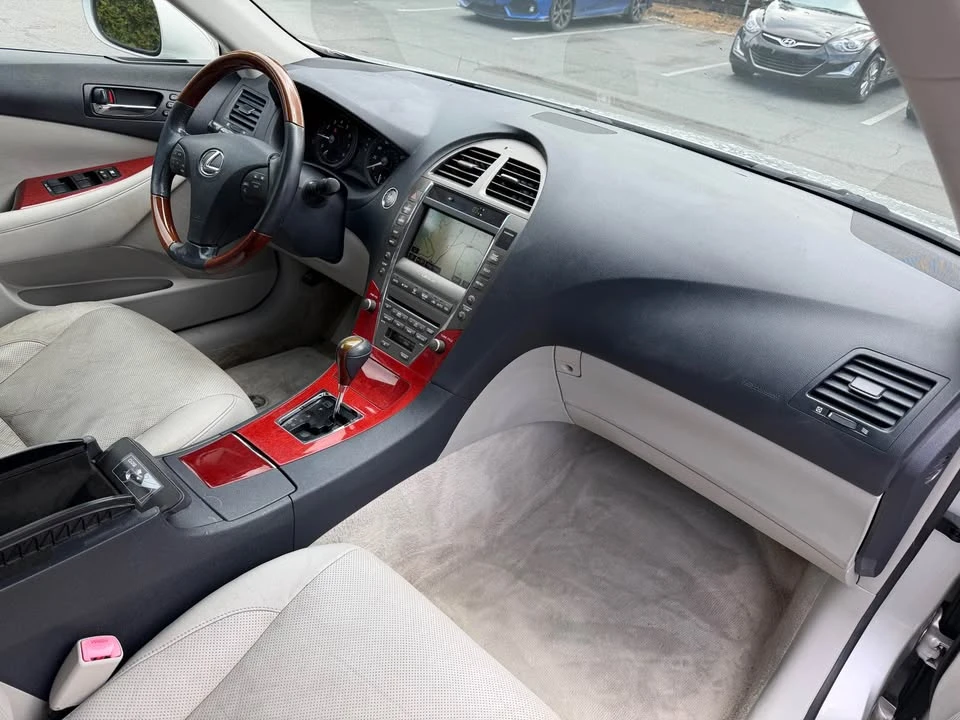 2009 Lexus ES 5th Gen - Image 14 of 18