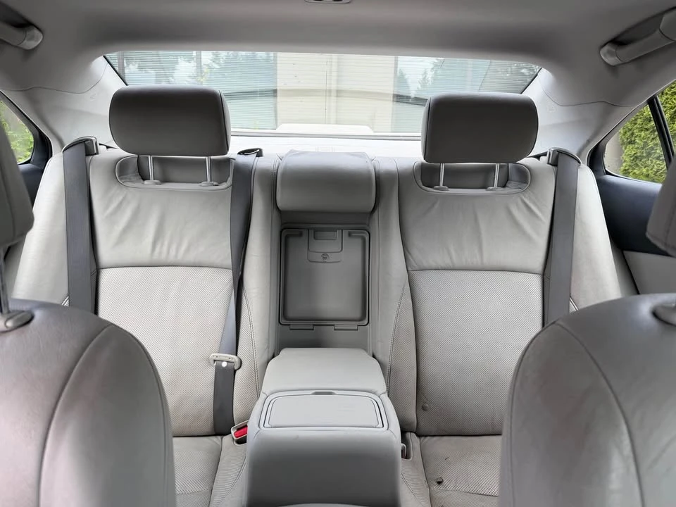 2009 Lexus ES 5th Gen - Image 16 of 18