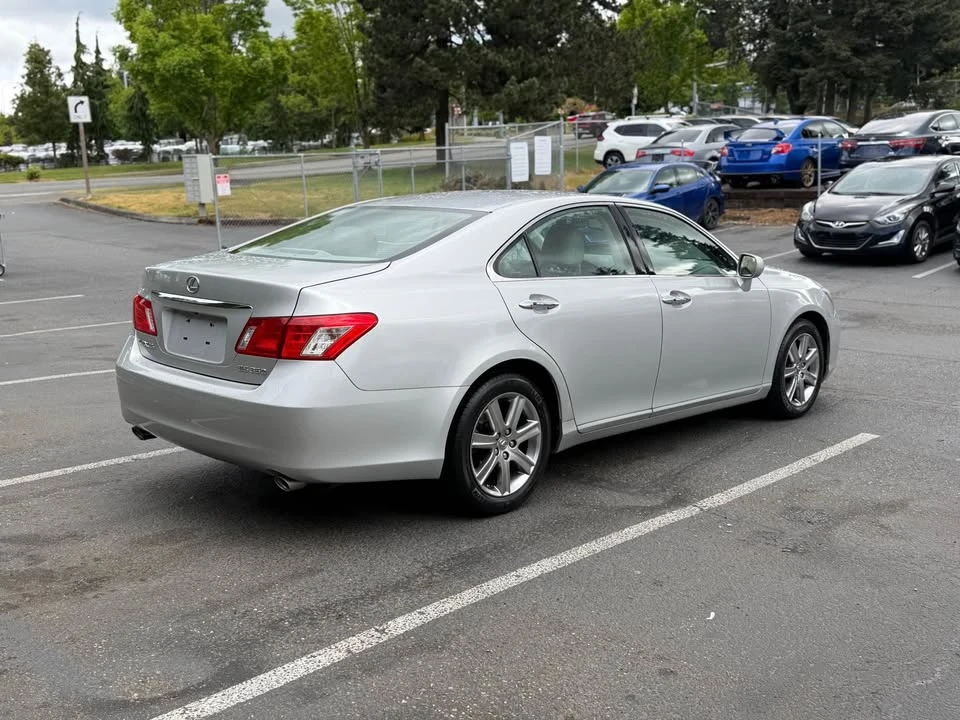 2009 Lexus ES 5th Gen - Image 5 of 18