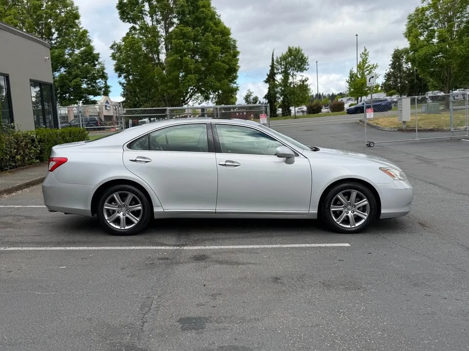 2009 Lexus ES 5th Gen - Image 4 of 18
