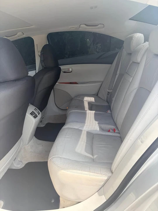 2009 Lexus ES 5th Gen - Image 6 of 7