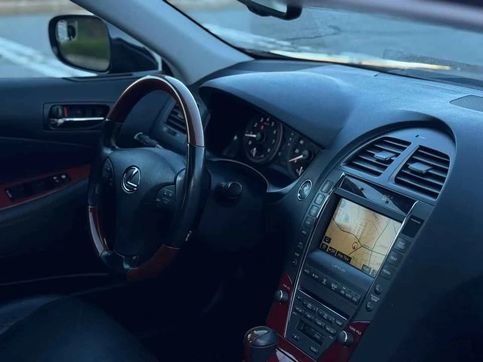 2009 Lexus ES 5th Gen - Image 12 of 20