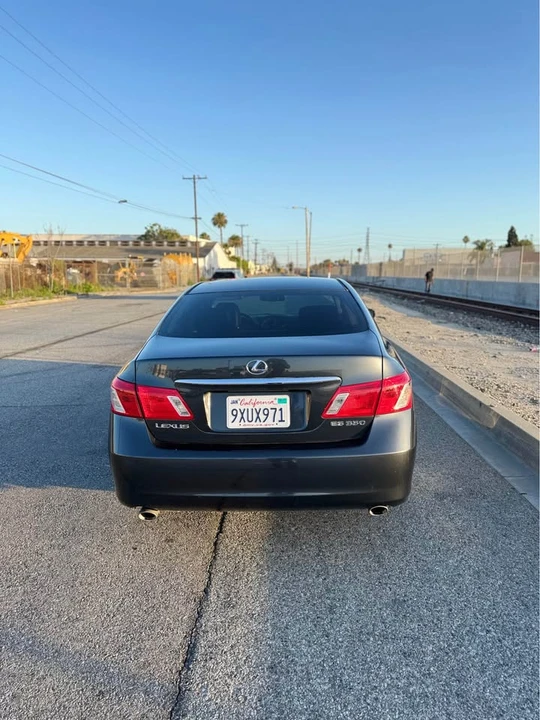 2009 Lexus ES 5th Gen - Image 5 of 8