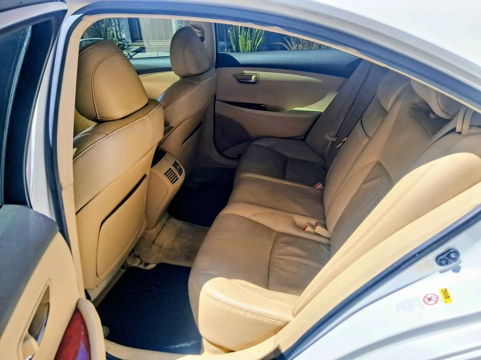 2009 Lexus ES 5th Gen - Image 5 of 9