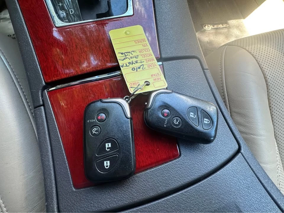 2009 Lexus ES 5th Gen - Image 17 of 17