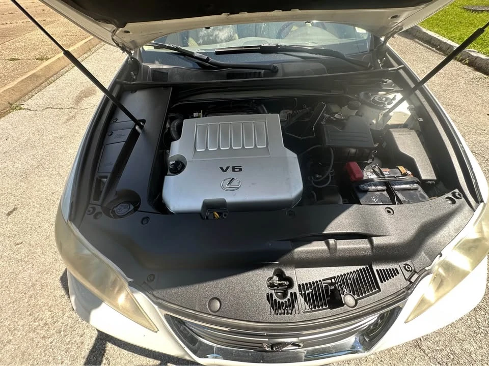 2009 Lexus ES 5th Gen - Image 16 of 17