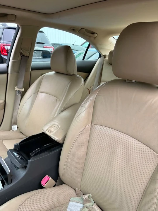 2009 Lexus ES 5th Gen - Image 8 of 9