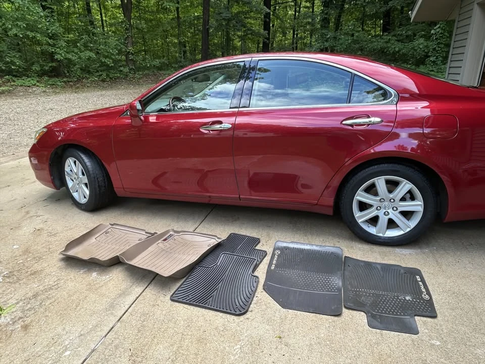 2009 Lexus ES 5th Gen - Image 10 of 11