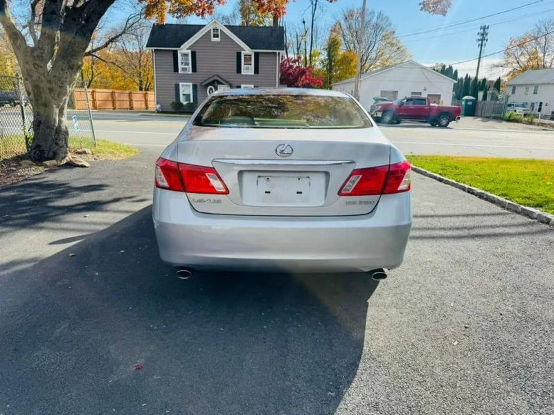 2009 Lexus ES 4th Gen - Image 2 of 12