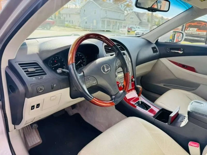 2009 Lexus ES 4th Gen - Image 8 of 12
