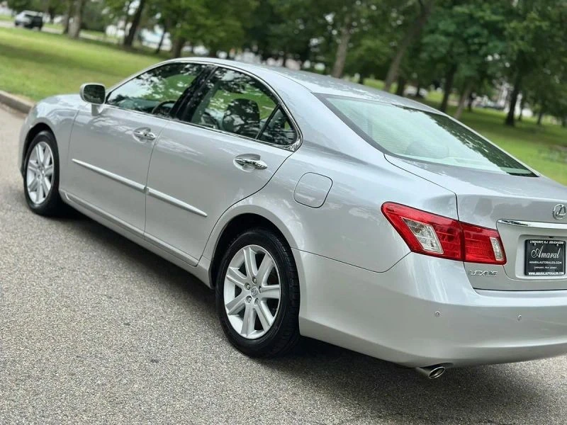2009 Lexus ES 4th Gen - Image 10 of 12