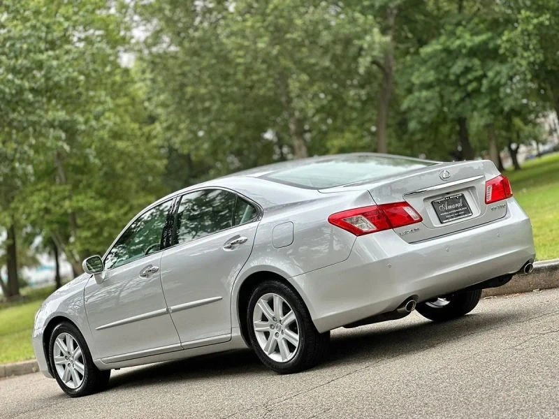 2009 Lexus ES 4th Gen - Image 3 of 12