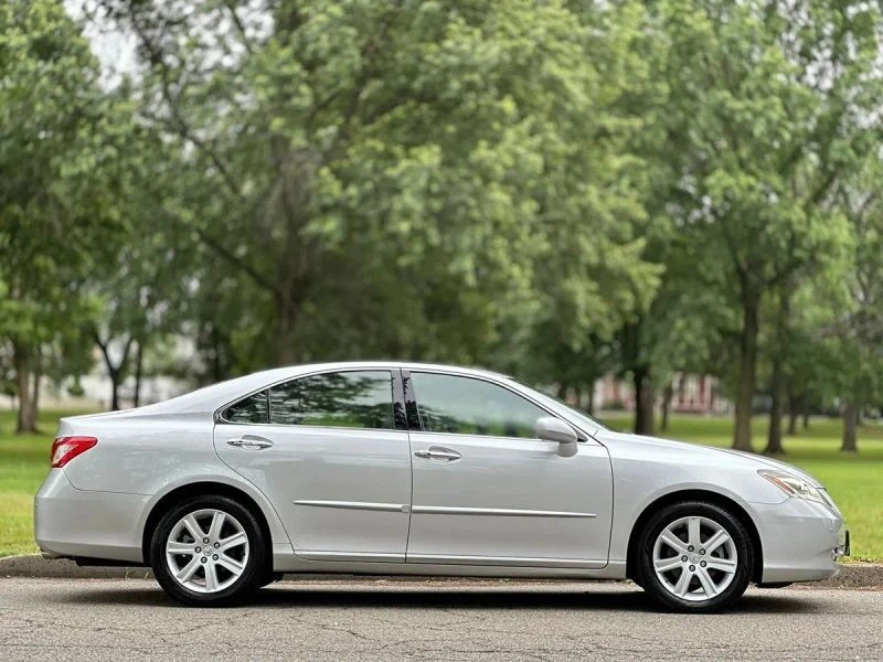 2009 Lexus ES 4th Gen - Image 6 of 12