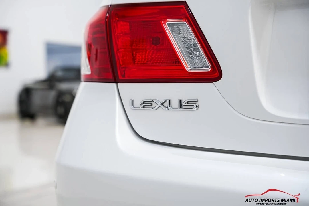 2009 Lexus ES 5th Gen - Image 20 of 21