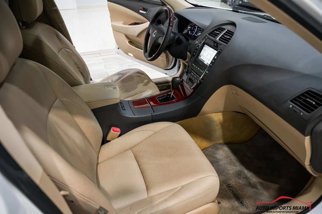 2009 Lexus ES 5th Gen - Image 11 of 12