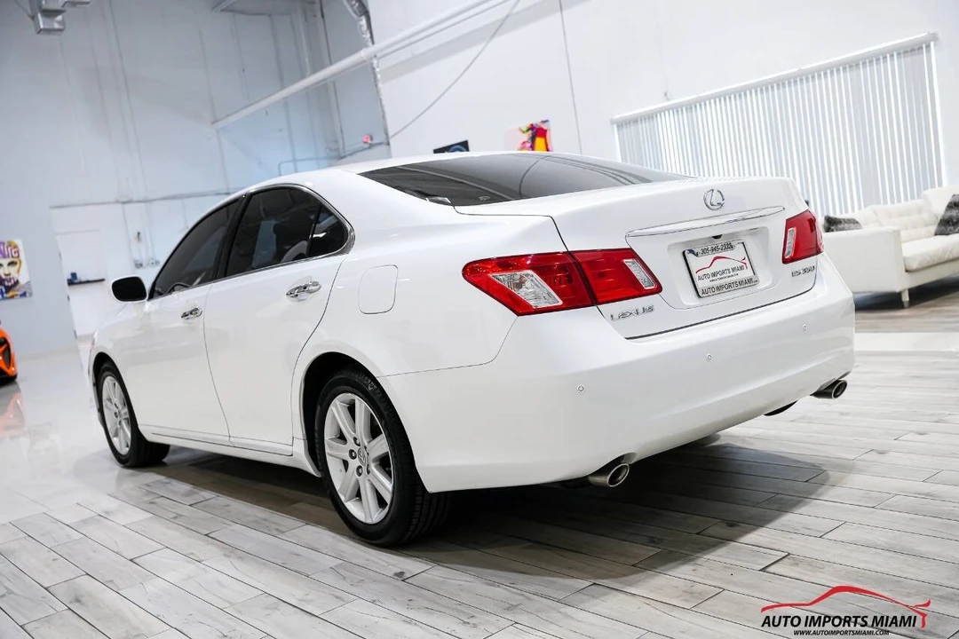 2009 Lexus ES 5th Gen - Image 17 of 21