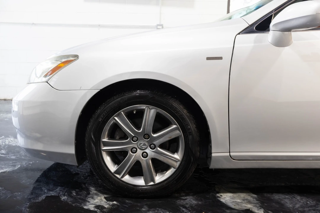 2009 Lexus ES 5th Gen - Image 4 of 12
