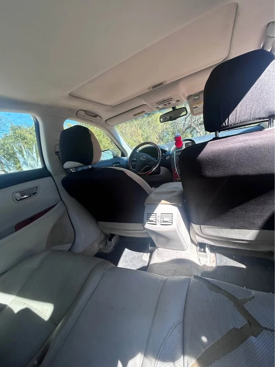 2009 Lexus ES 5th Gen - Image 2 of 10