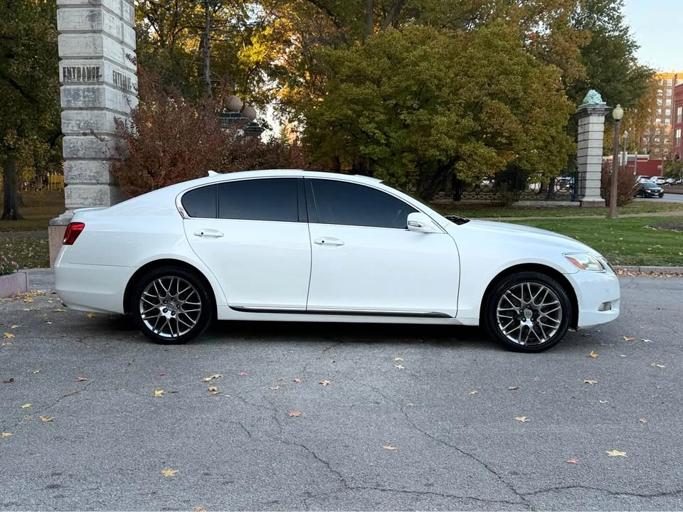 2009 Lexus GS 3rd Gen - Image 3 of 18