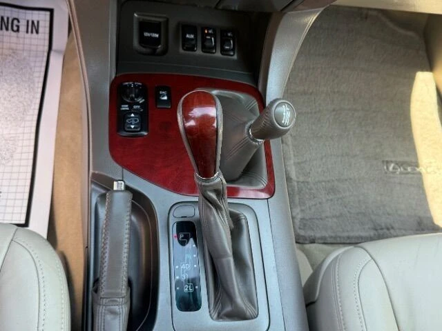 2009 Lexus GX 1st Gen - Image 17 of 20