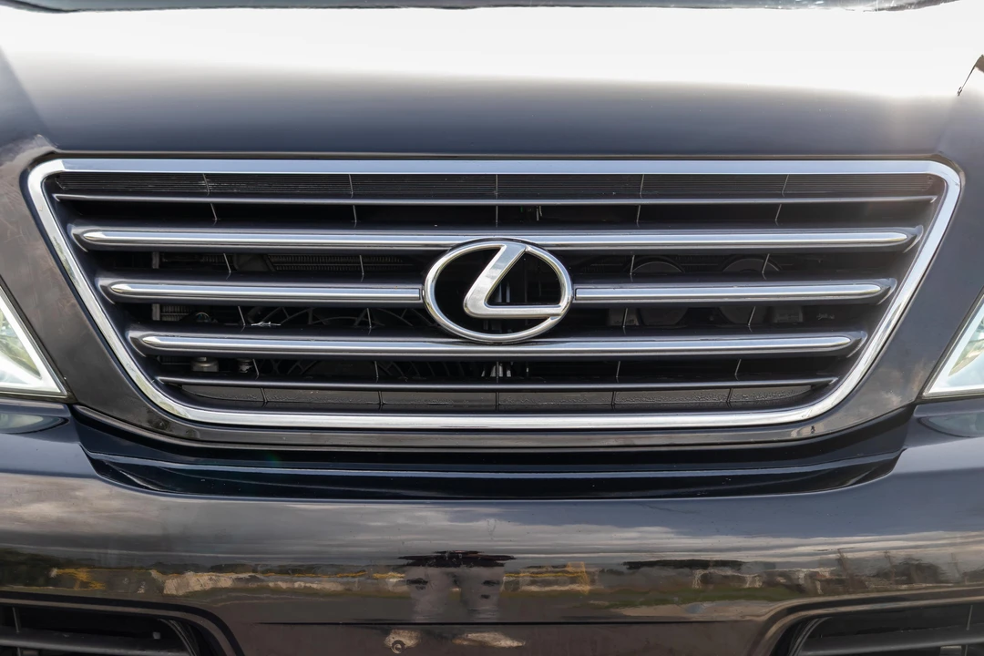 2009 Lexus GX 1st Gen - Image 11 of 31