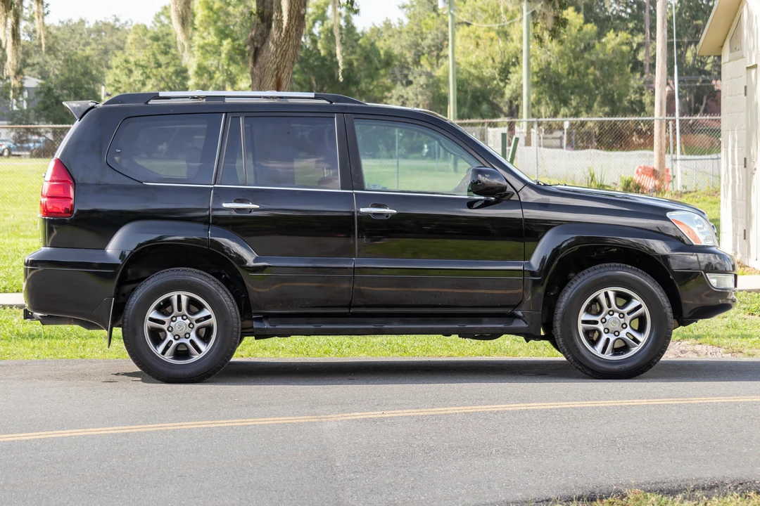 2009 Lexus GX 1st Gen - Image 3 of 31