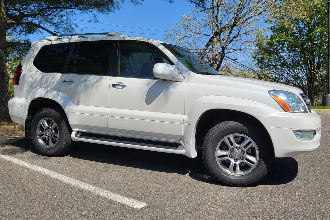 2009 Lexus GX 1st Gen - Image 3 of 31