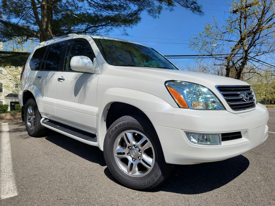 2009 Lexus GX 1st Gen - Image 29 of 31