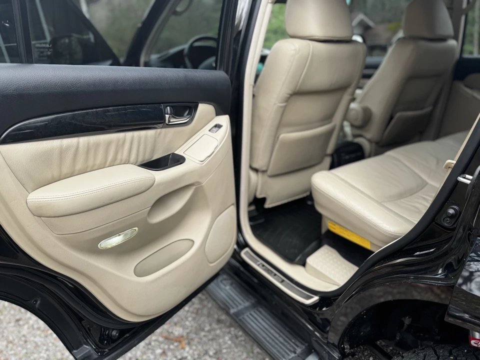 2009 Lexus GX 1st Gen - Image 8 of 21