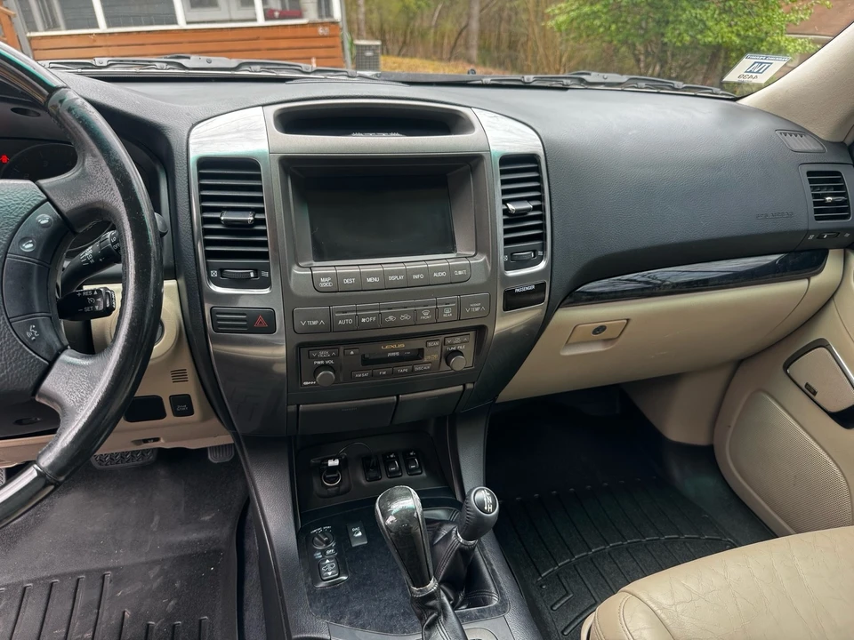 2009 Lexus GX 1st Gen - Image 4 of 21