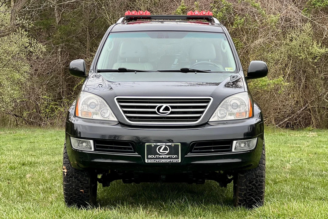2009 Lexus GX 1st Gen - Image 2 of 31