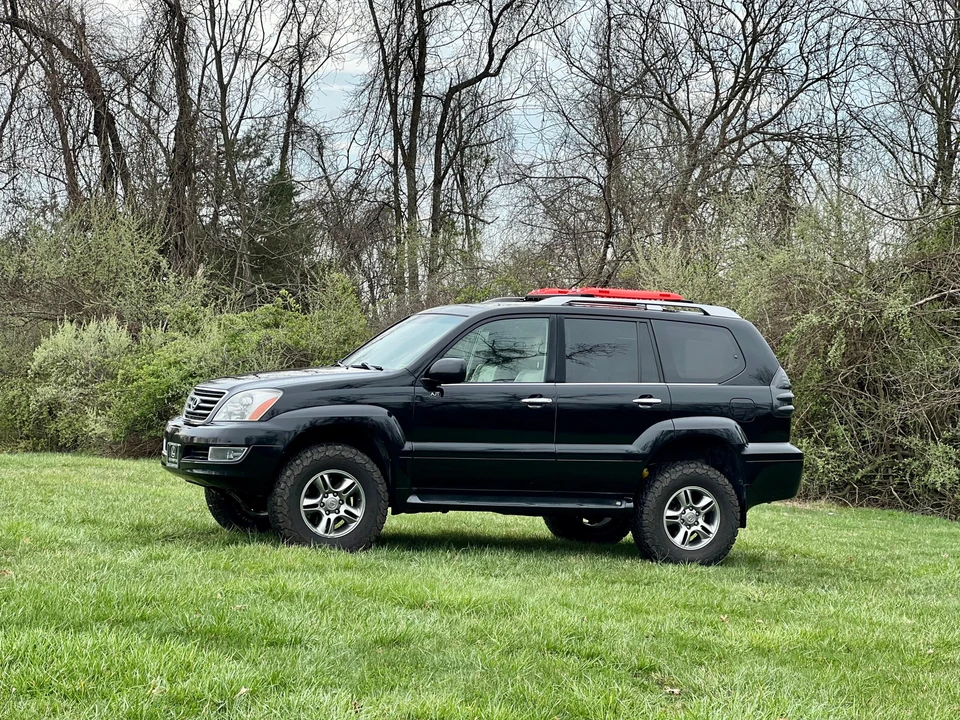 2009 Lexus GX 1st Gen - Image 11 of 31
