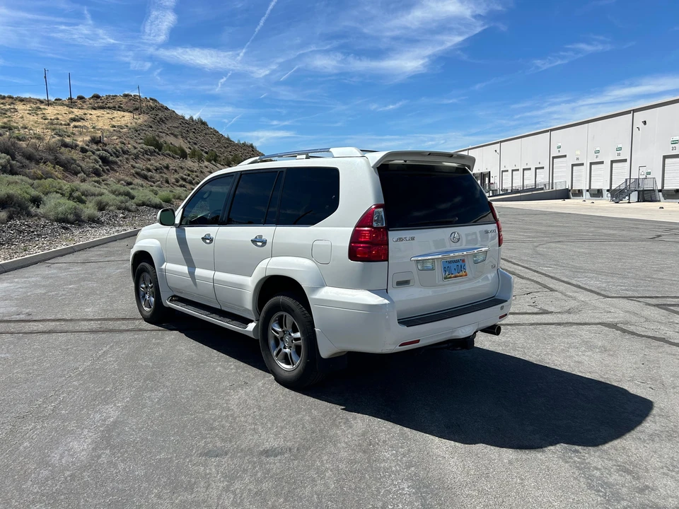2009 Lexus GX 1st Gen - Image 11 of 31