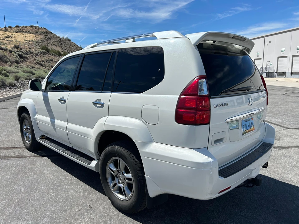 2009 Lexus GX 1st Gen - Image 10 of 31