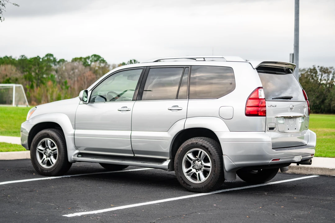 2009 Lexus GX 1st Gen - Image 13 of 31
