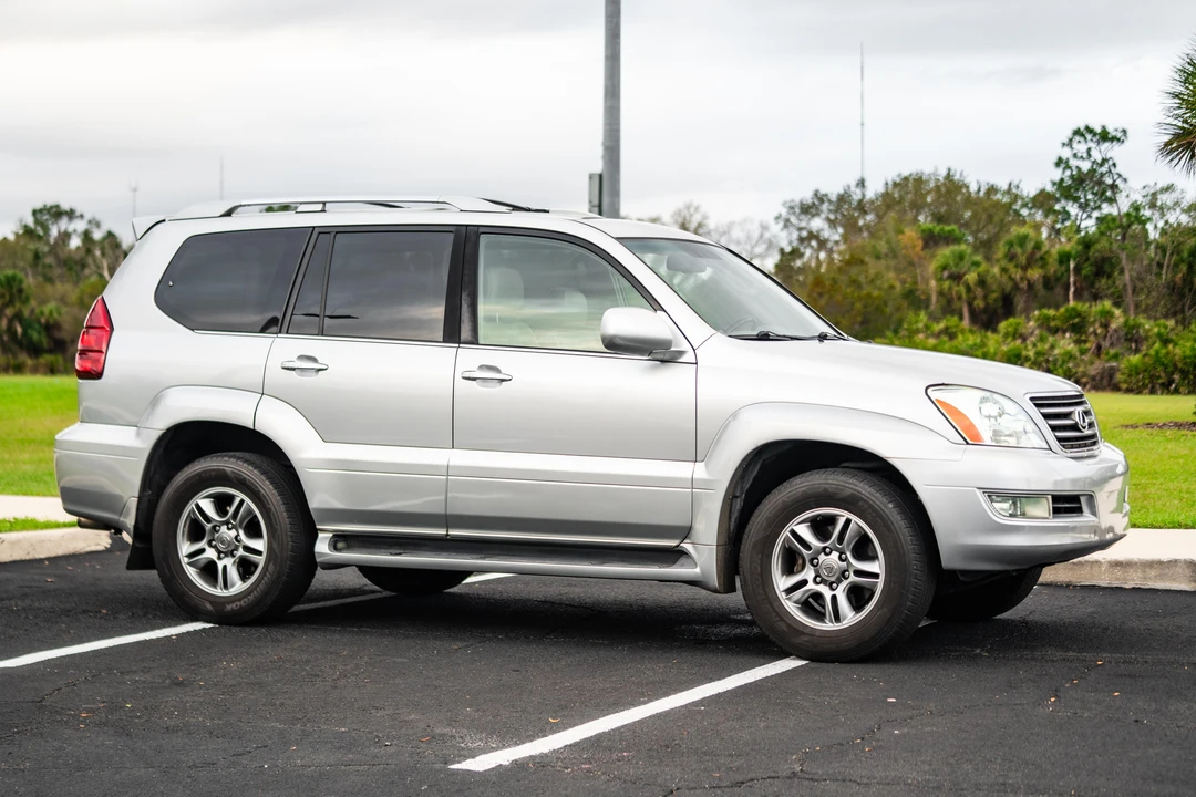 2009 Lexus GX 1st Gen - Image 23 of 31