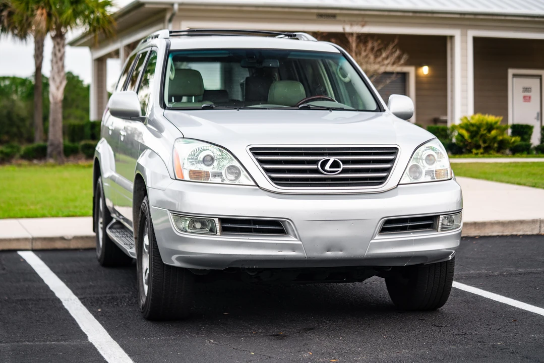 2009 Lexus GX 1st Gen - Image 28 of 31