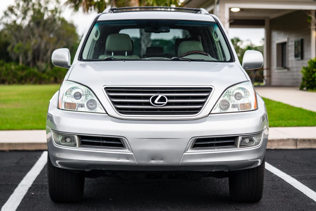 2009 Lexus GX 1st Gen - Image 2 of 31