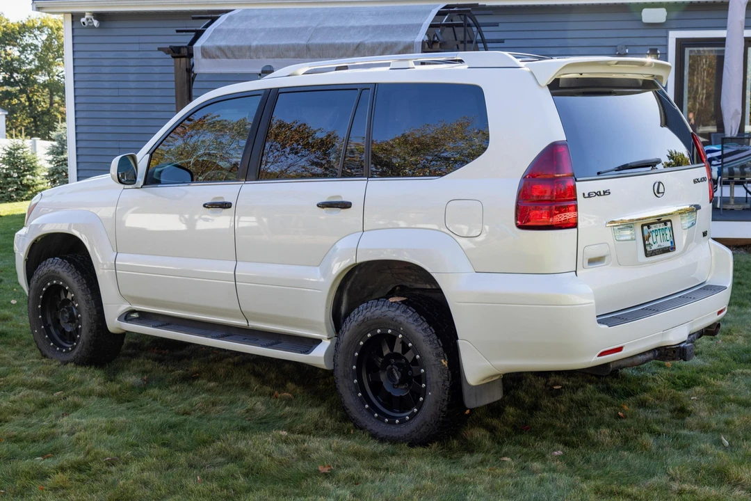 2009 Lexus GX 1st Gen - Image 4 of 31