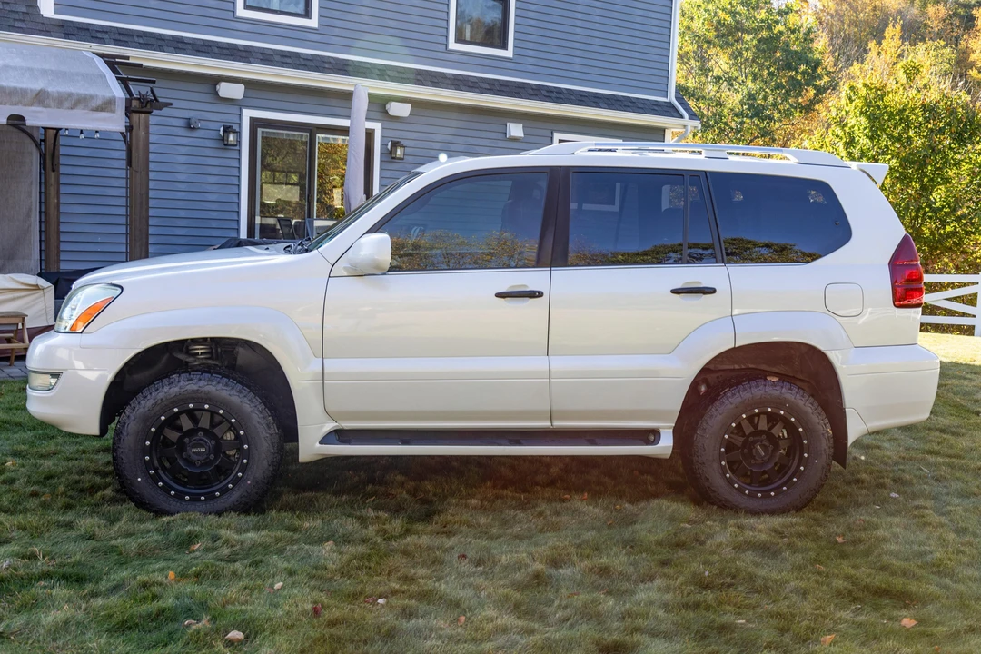 2009 Lexus GX 1st Gen - Image 8 of 31