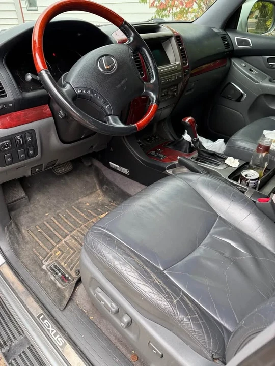 2009 Lexus GX 1st Gen - Image 12 of 16